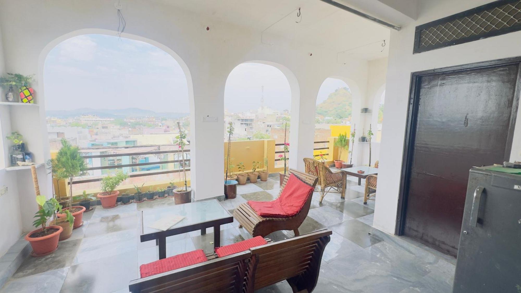 Suri Guest House Pushkar Buitenkant foto
